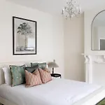 Beautiful Oxford Town House